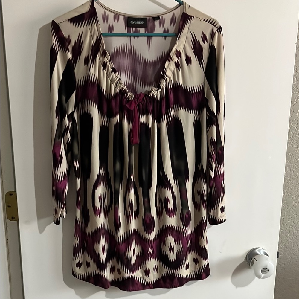 Avenue Women's Purple and Black Patterned Top